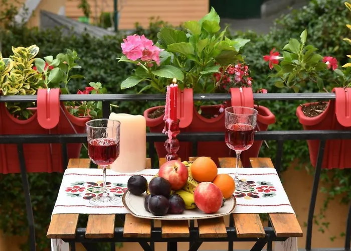 Private Terrace Ac Bright Flat Galata شقة