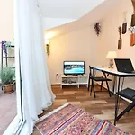 Private Terrace Ac Bright Flat Galata 이스탄불