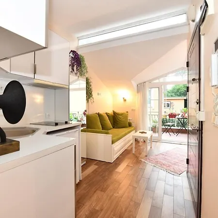 Private Terrace Ac Bright Flat Galata Apartment
