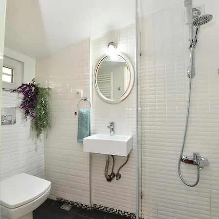 Apartment Private Terrace Ac Bright Flat Galata Istanbul
