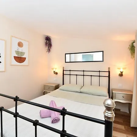 Private Terrace Ac Bright Flat Galata Апартаменты *